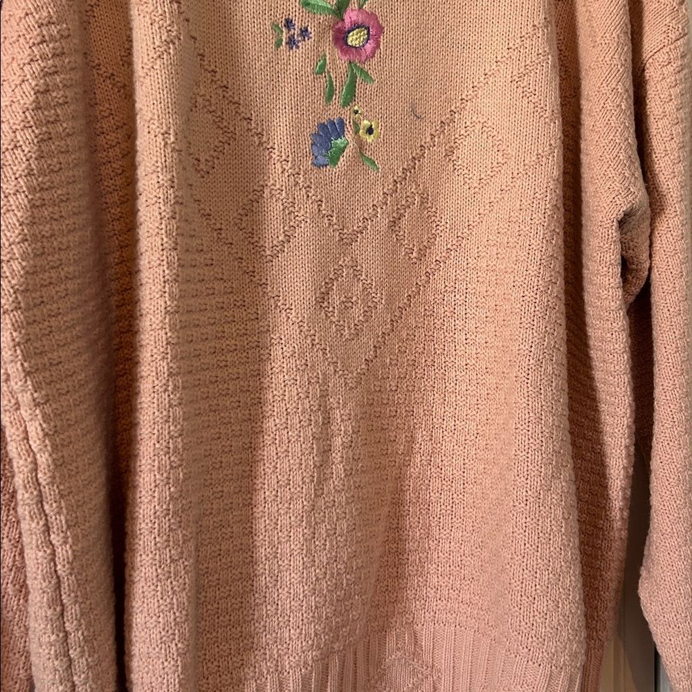 Vintage Mock-Nexk Embroidered Pink Sweater - Size L - Picture 4 of 8